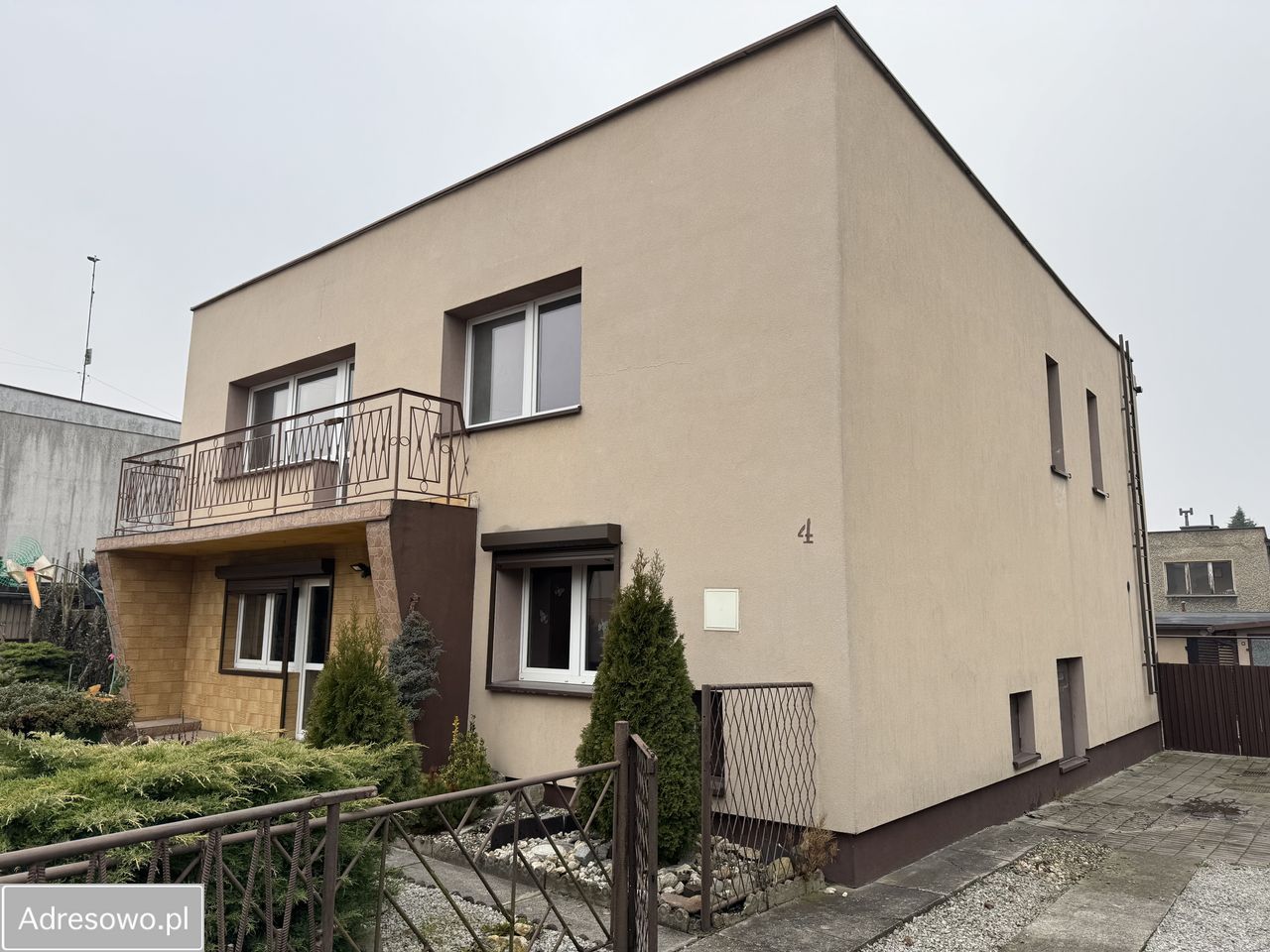 dom wolnostojący, 8 pokoi Zabrze Mikulczyce