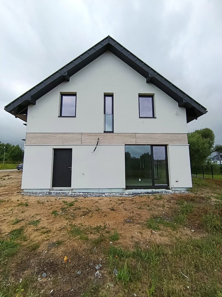 bliźniak, 4 pokoje Piaseczna Górka, ul. Sportowa. Zdjęcie 9