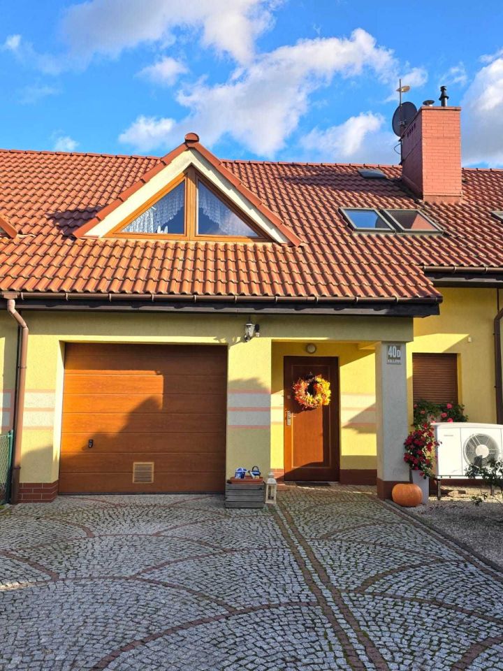 dom szeregowy Środa Śląska. Zdjęcie 1