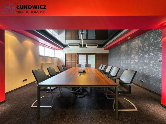 Biuro Bielsko-Biała Osiedle Karpackie. Zdjęcie 2