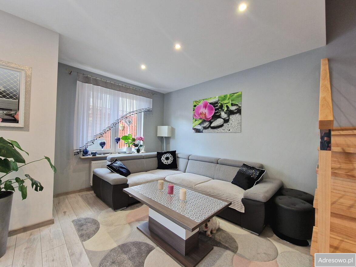 dom szeregowy, 5 pokoi Świętochłowice Chropaczów, ul. Węglowa. Zdjęcie 4