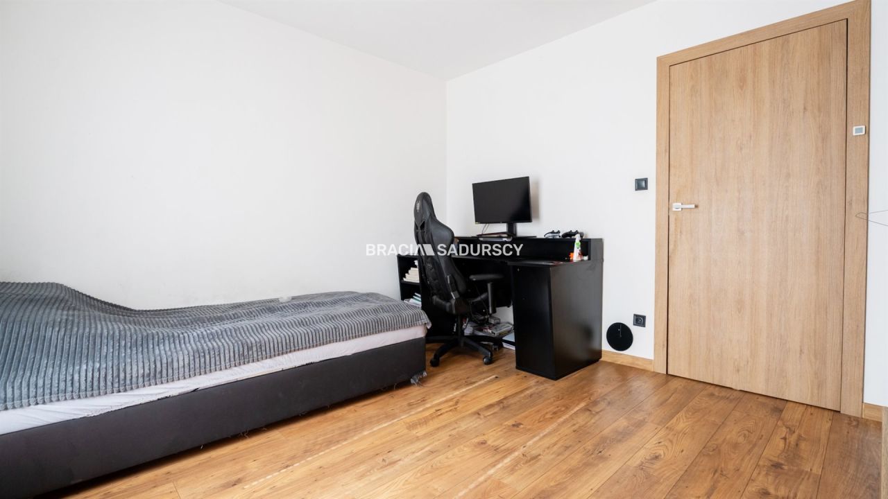 dom wolnostojący, 5 pokoi Skawica. Zdjęcie 23