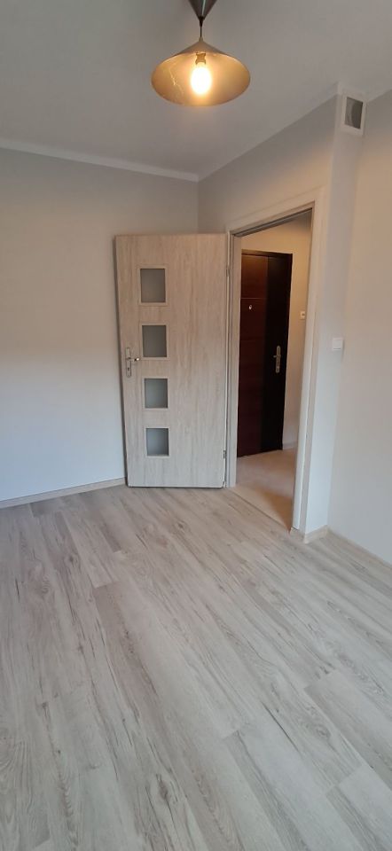 Mieszkanie 3-pokojowe Bierna. Zdjęcie 3