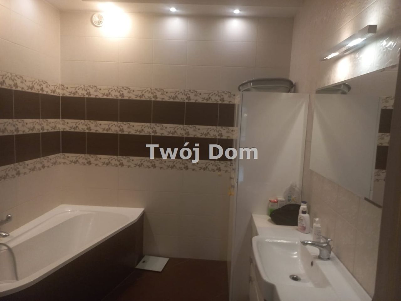 dom wolnostojący, 3 pokoje Zielonka. Zdjęcie 4