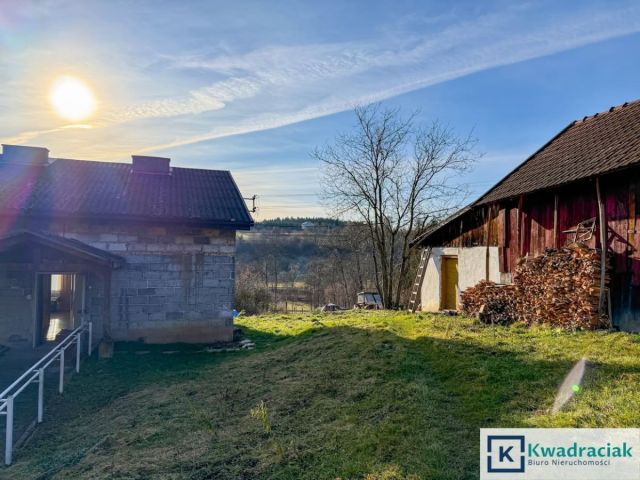 dom wolnostojący, 2 pokoje Święcany. Zdjęcie 11