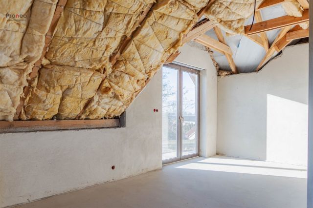 dom wolnostojący, 5 pokoi Święciec. Zdjęcie 15