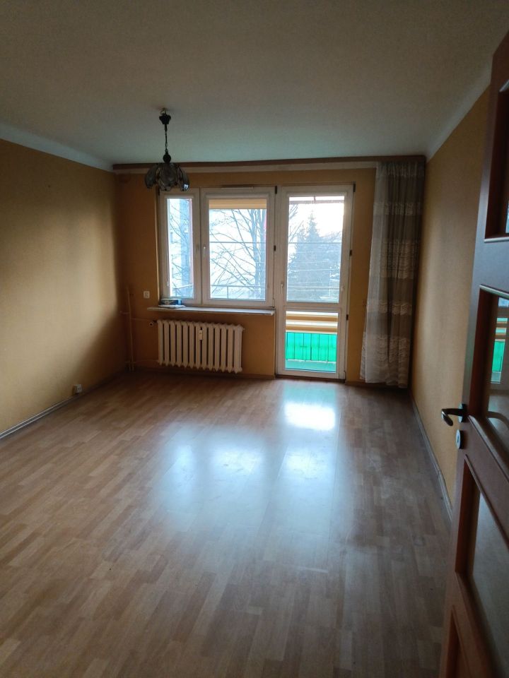 Mieszkanie 3-pokojowe Połaniec, ul. Hugona Kołłątaja. Zdjęcie 1