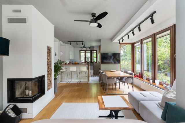 dom wolnostojący, 7 pokoi Ustanów, ul. Środkowa. Zdjęcie 2