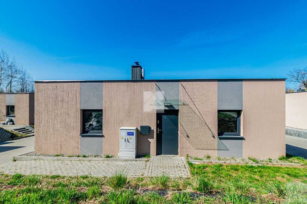 dom wolnostojący, 3 pokoje Rzeszów Słocina, ul. ks. Andrzeja Pasterczyka. Zdjęcie 2