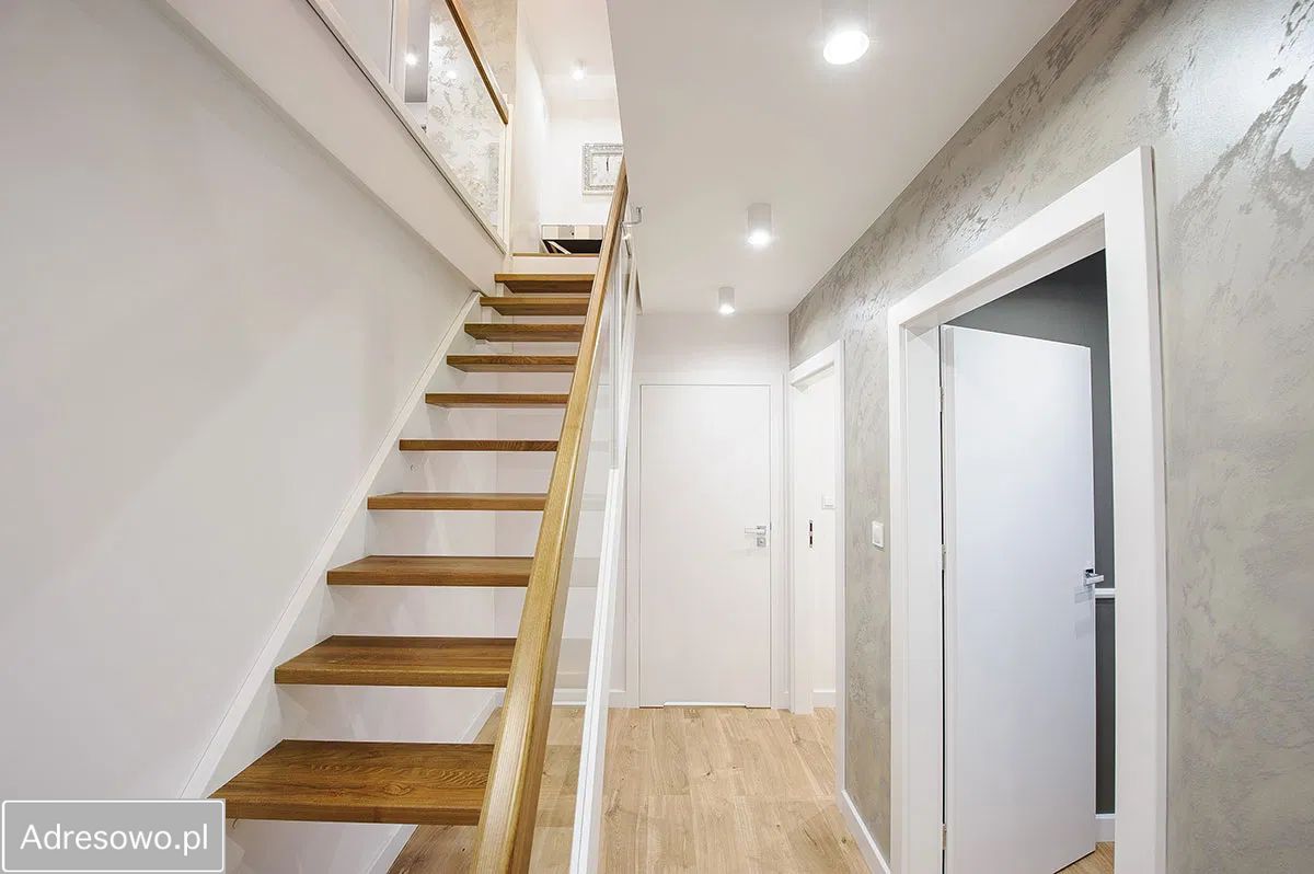 Mieszkanie 5-pokojowe Wrocław Wojszyce, ul. gen. Stefana Grota-Roweckiego. Zdjęcie 2