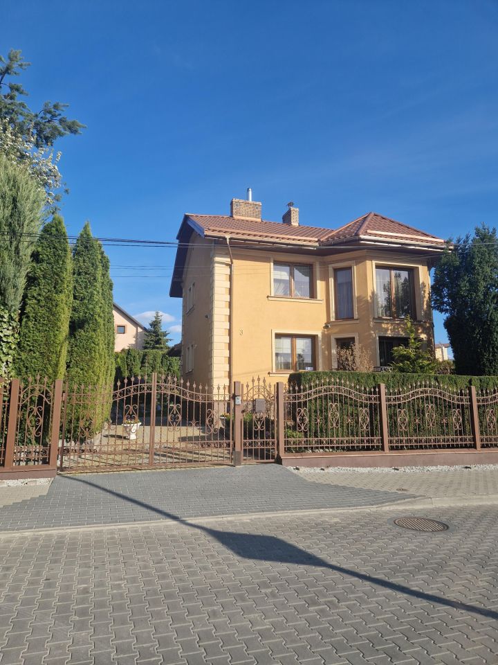 dom wolnostojący, 4 pokoje Zamość Nowe Miasto, ul. Weteranów. Zdjęcie 1