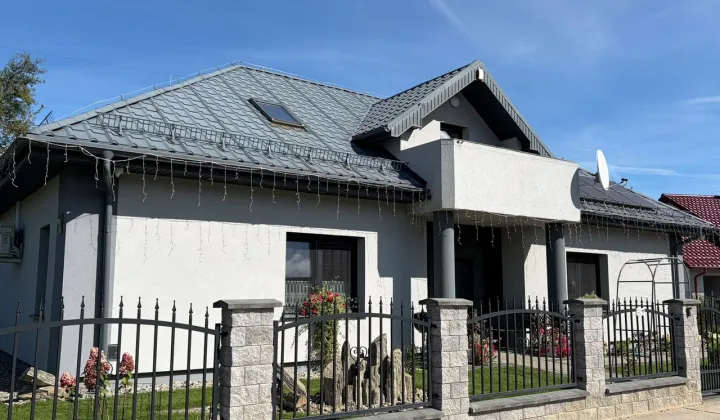 dom wolnostojący, 3 pokoje Nysa
