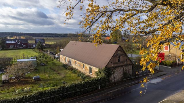 dom wolnostojący, 7 pokoi Miłocice, ul. Główna. Zdjęcie 4