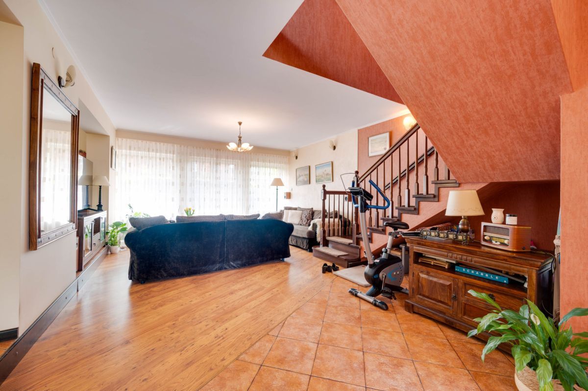 dom wolnostojący, 6 pokoi Rumia, ul. Kwiatowa. Zdjęcie 8