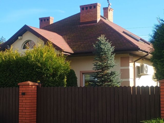 dom wolnostojący, 6 pokoi Kębliny. Zdjęcie 1