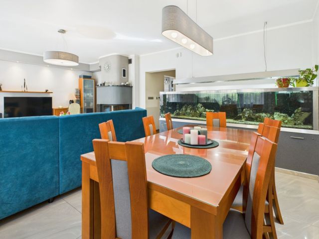 bliźniak, 5 pokoi Książenice, ul. Wiolinowa. Zdjęcie 1