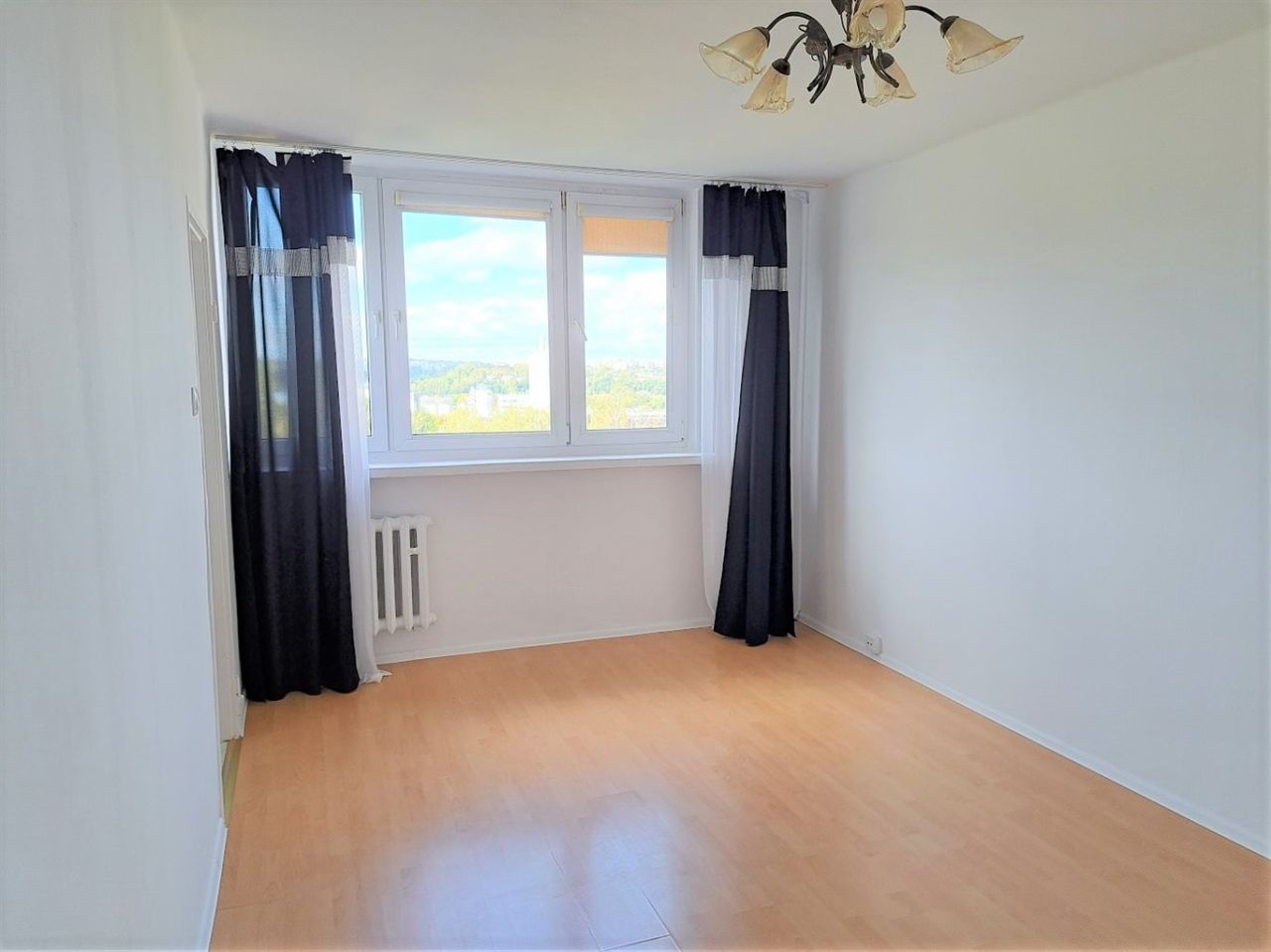 Mieszkanie 1-pokojowe Bielsko-Biała Złote Łany. Zdjęcie 1