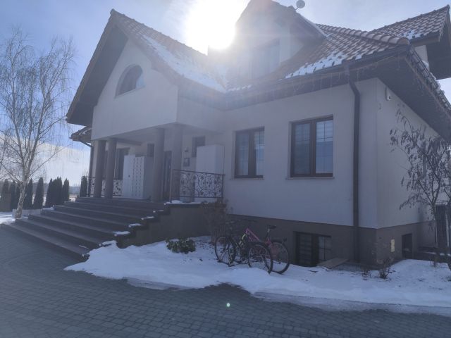 Mieszkanie 4-pokojowe Owczary, ul. Piaskowa. Zdjęcie 1