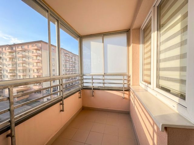 Mieszkanie 3-pokojowe Kraków Bieńczyce, ul. gen. Leopolda Okulickiego. Zdjęcie 1