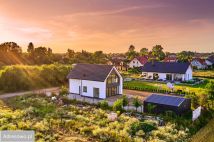 dom wolnostojący, 5 pokoi Czernica. Zdjęcie 3