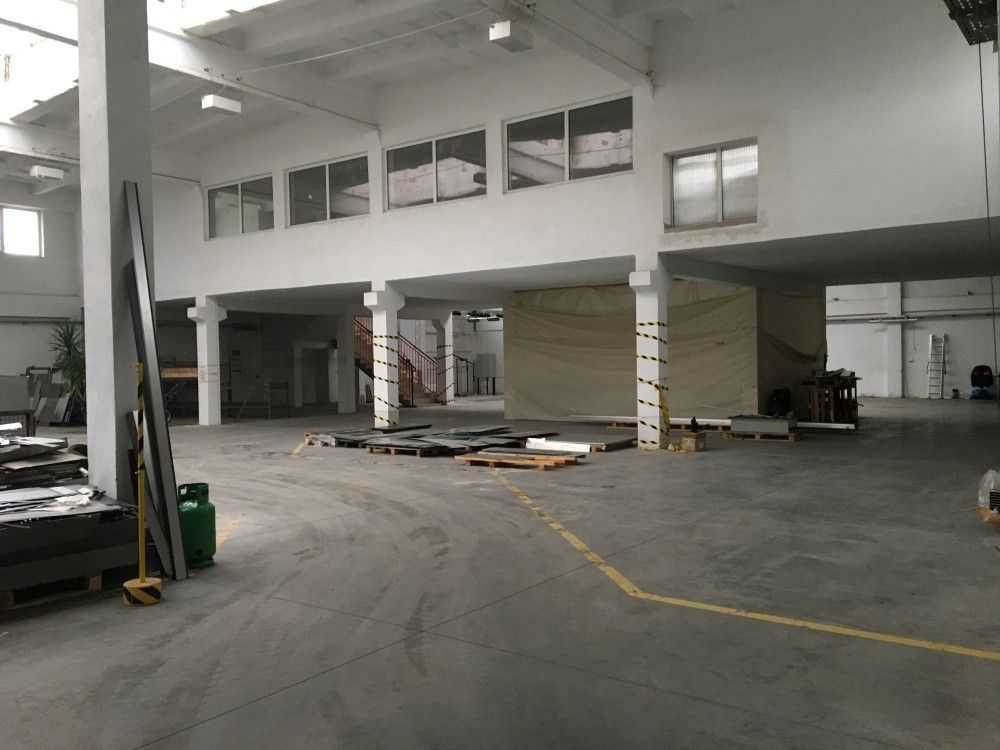 Hala/magazyn Ostrowiec Świętokrzyski, ul. Antoniego Hedy ps. "Szary". Zdjęcie 2