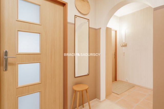 Mieszkanie 2-pokojowe Kraków Czyżyny, os. Dywizjonu 303. Zdjęcie 14