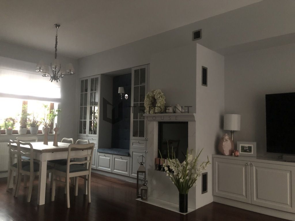 dom szeregowy, 5 pokoi Piaseczno. Zdjęcie 3