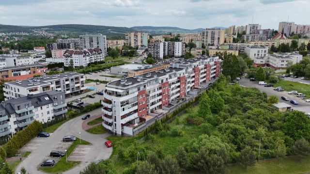 Mieszkanie 5-pokojowe Kielce. Zdjęcie 21