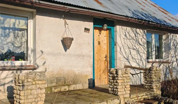 dom wolnostojący, 2 pokoje Szyby