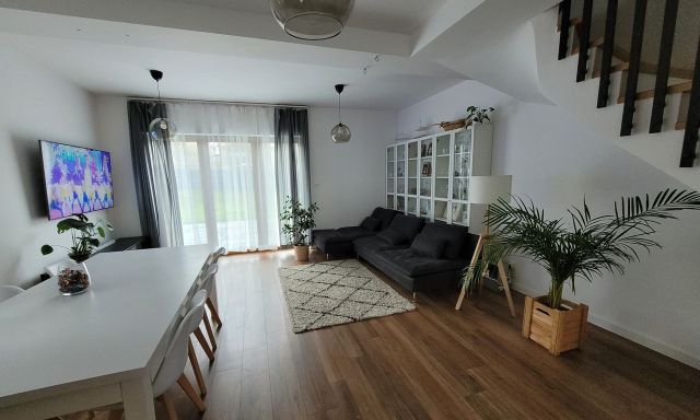 bliźniak, 4 pokoje Świętochłowice, ul. Kwiatowa. Zdjęcie 1