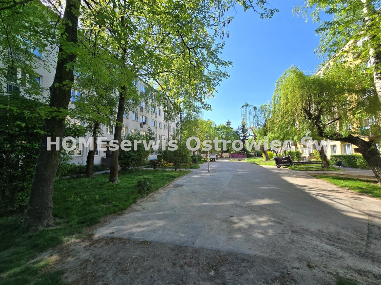 Mieszkanie 3-pokojowe Ostrowiec Świętokrzyski Centrum. Zdjęcie 13