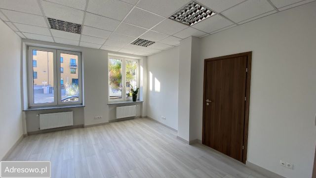 Biuro Piaseczno Centrum, ul. Jana Kilińskiego. Zdjęcie 4