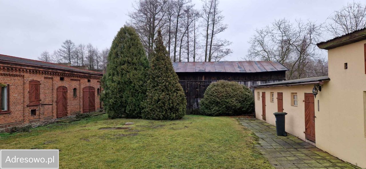 dom wolnostojący, 7 pokoi Przedecz, ul. kard. Stefana Wyszyńskiego. Zdjęcie 3