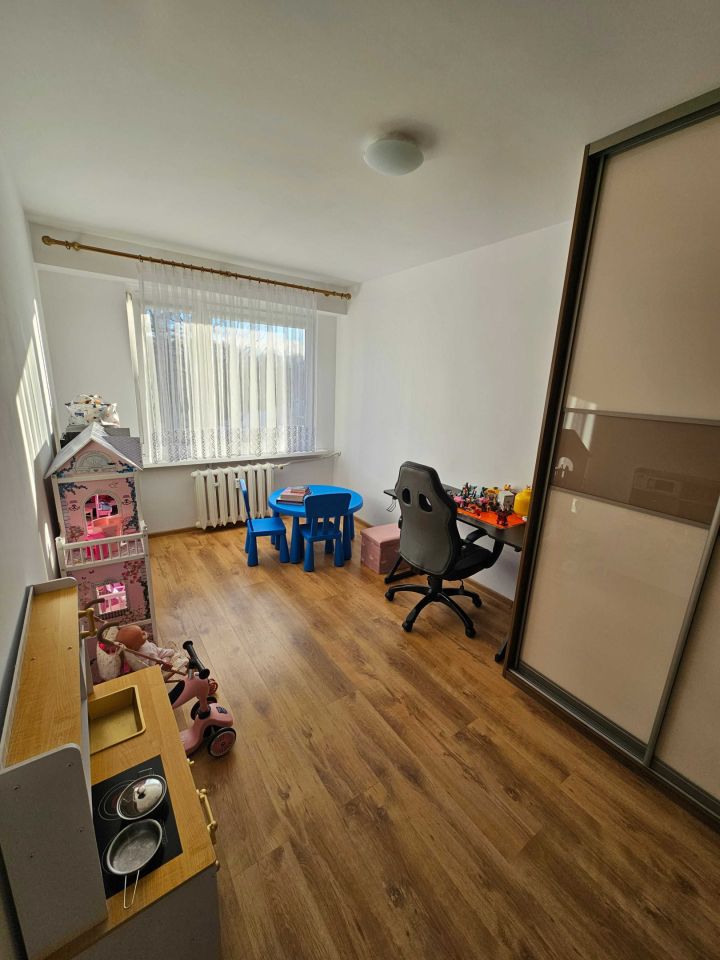 Mieszkanie 3-pokojowe Prudnik, ul. ks. Skowrońskiego. Zdjęcie 5