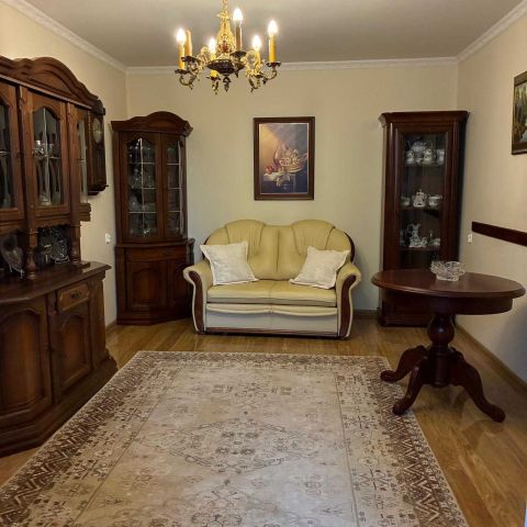 Mieszkanie 3-pokojowe Warszawa Rembertów, ul. Czerwonych Beretów. Zdjęcie 1