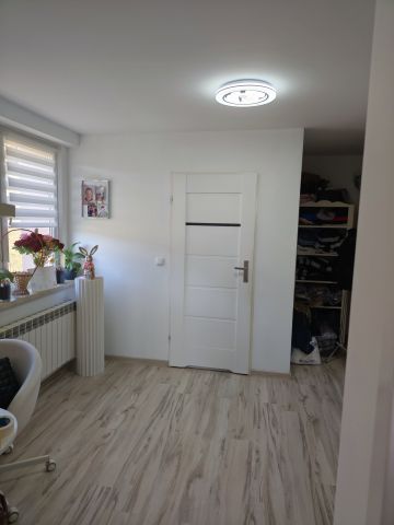 dom wolnostojący, 4 pokoje Rzepiennik Strzyżewski. Zdjęcie 7