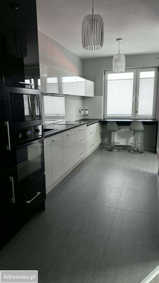 Mieszkanie 3-pokojowe Płock Podolszyce, ul. Czwartaków. Zdjęcie 2