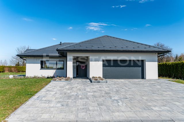 dom wolnostojący, 4 pokoje Trzciana. Zdjęcie 19