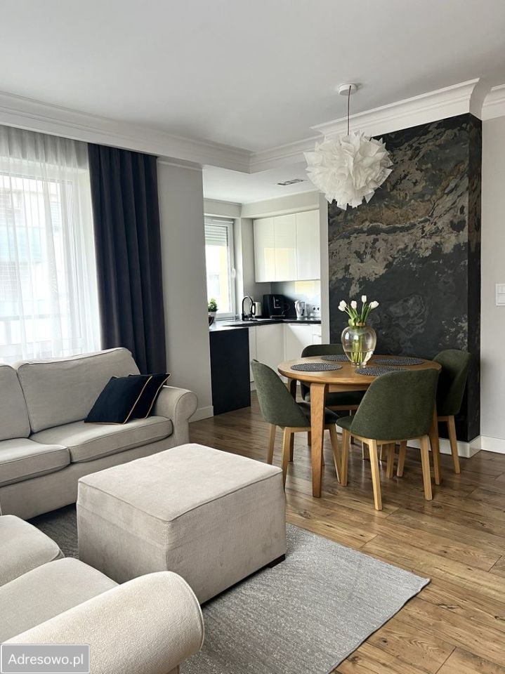 Mieszkanie 3-pokojowe Poznań Winogrady, os. Zwycięstwa. Zdjęcie 1