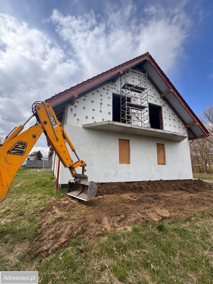 bliźniak, 10 pokoi Poręba Żegoty. Zdjęcie 2