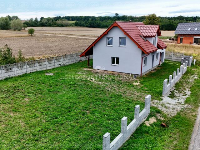 dom wolnostojący, 5 pokoi Szklary. Zdjęcie 2