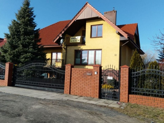 dom wolnostojący Lubartów, ul. Mieszka I. Zdjęcie 1