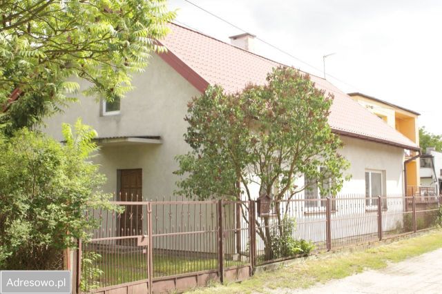 dom wolnostojący, 4 pokoje Tomaszów Mazowiecki, ul. Łąkowa. Zdjęcie 1