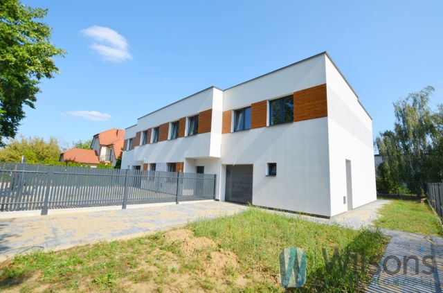 dom szeregowy, 5 pokoi Łomianki. Zdjęcie 2