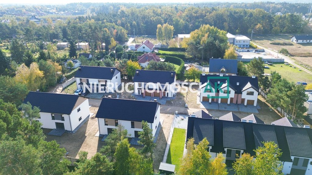 dom szeregowy, 4 pokoje Konin. Zdjęcie 3