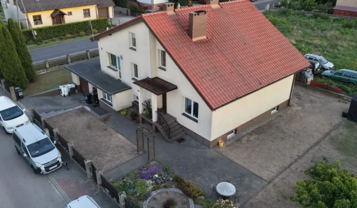 dom wolnostojący, 7 pokoi Lipka, ul. Spokojna
