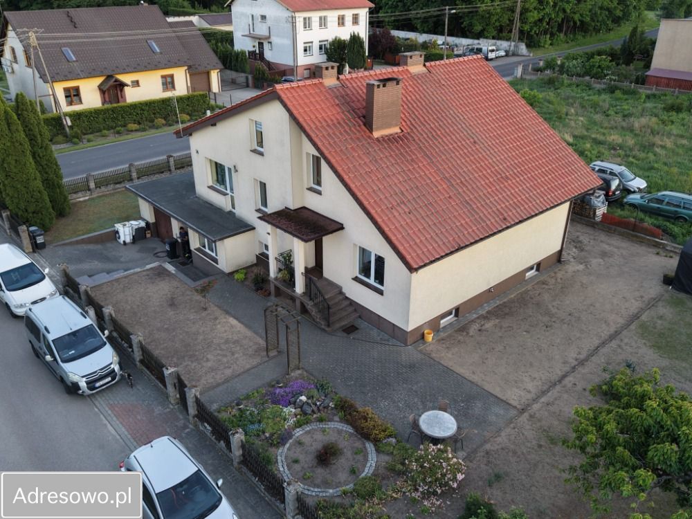 dom wolnostojący, 7 pokoi Lipka, ul. Spokojna. Zdjęcie 1