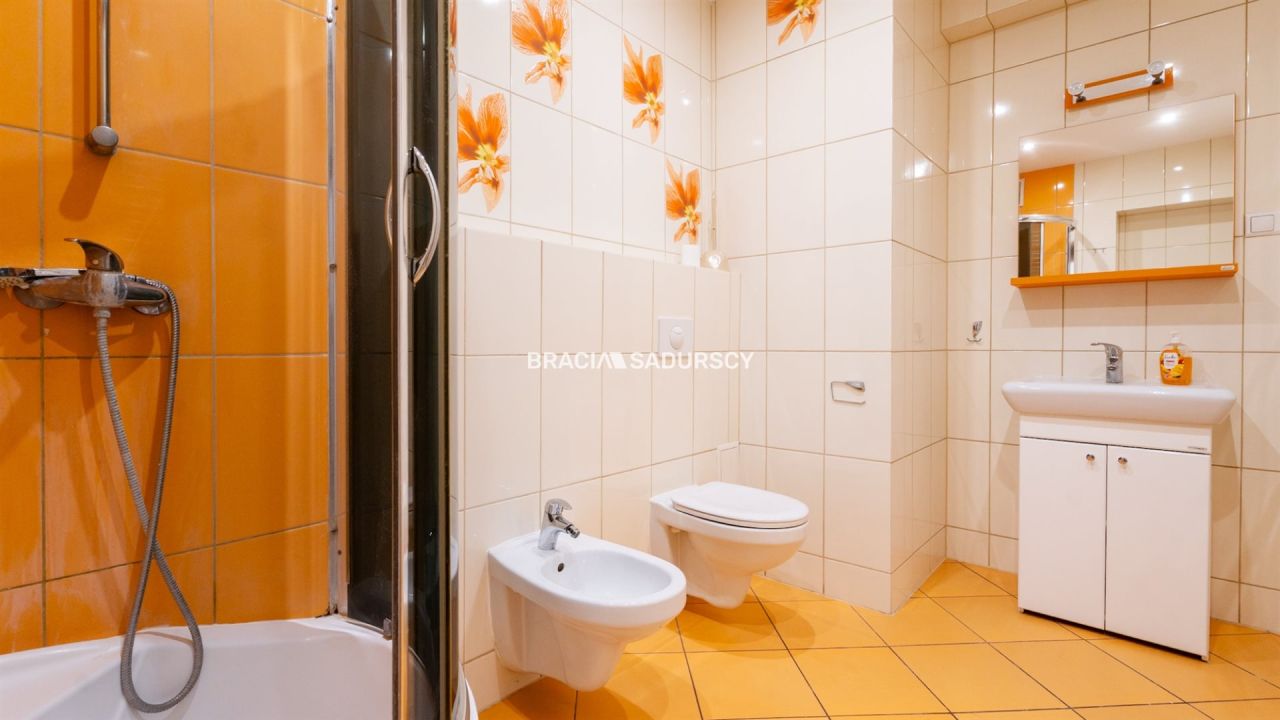 bliźniak, 6 pokoi Kokotów. Zdjęcie 22