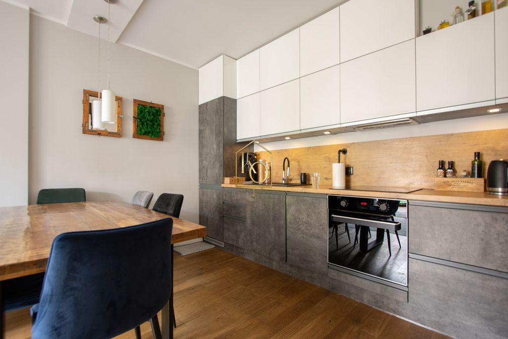 Mieszkanie 3-pokojowe Wysoka. Zdjęcie 3