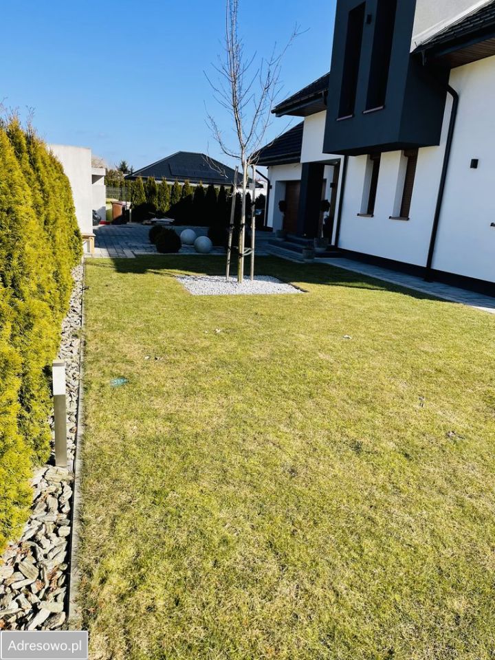 dom wolnostojący, 5 pokoi Mokra Lewa. Zdjęcie 4